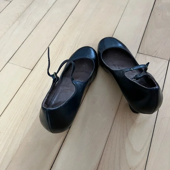 Women's Black Mary Jane Heels with Ankle Strap - Picture 3 of 4